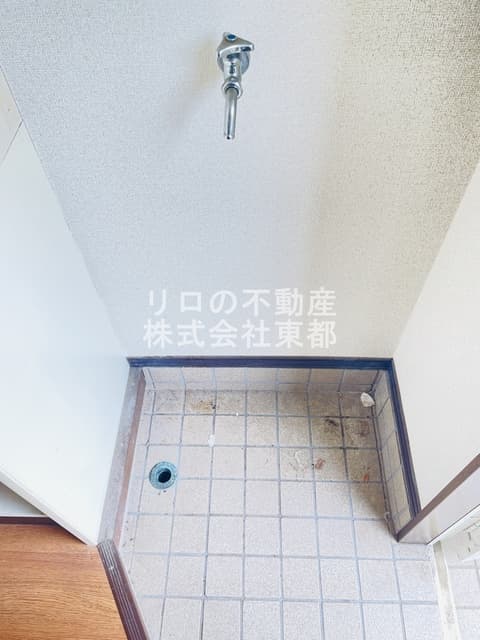 Room image 15