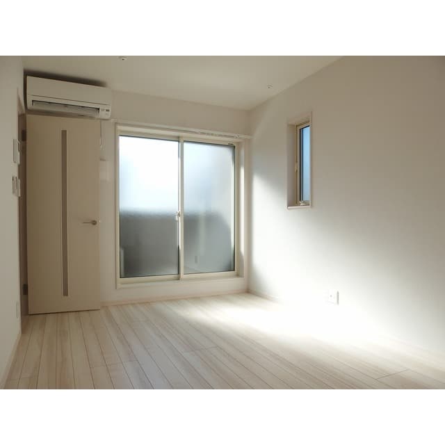 Room image 14