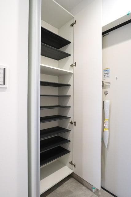 Room image 16