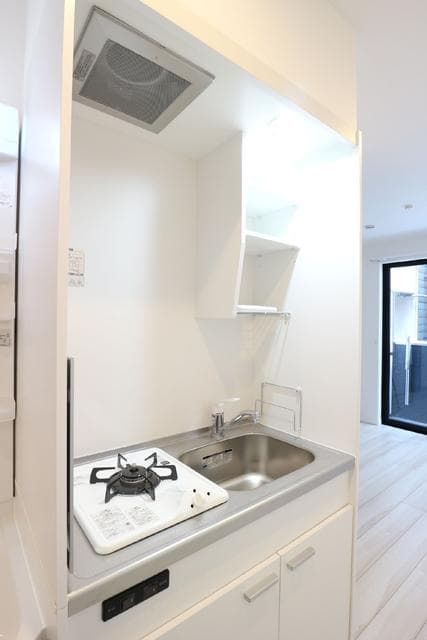 Room image 8