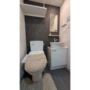 Room image 8