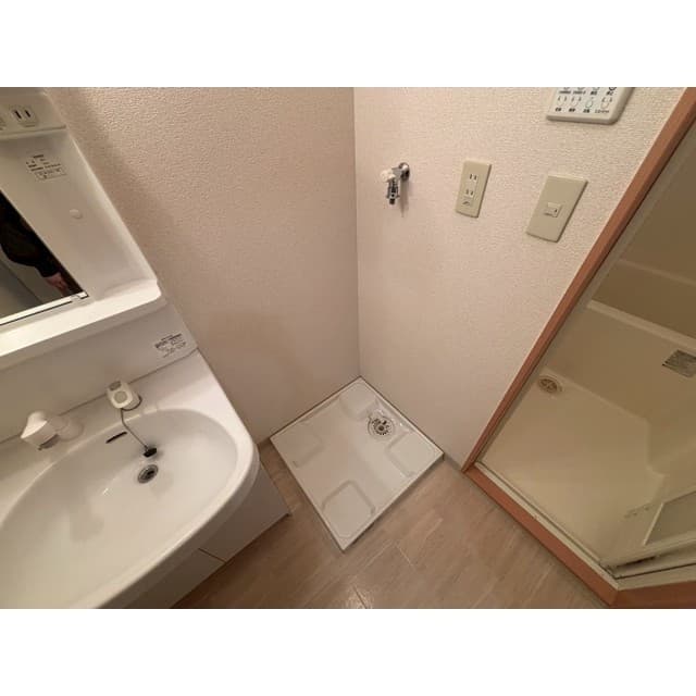 Room image 15