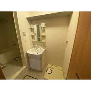 Room image 14