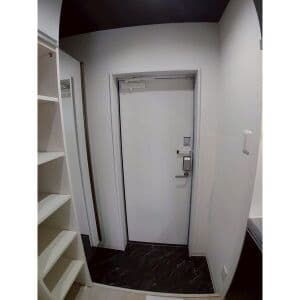 Room image 16