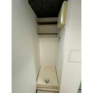 Room image 13