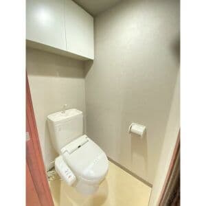 Room image 12