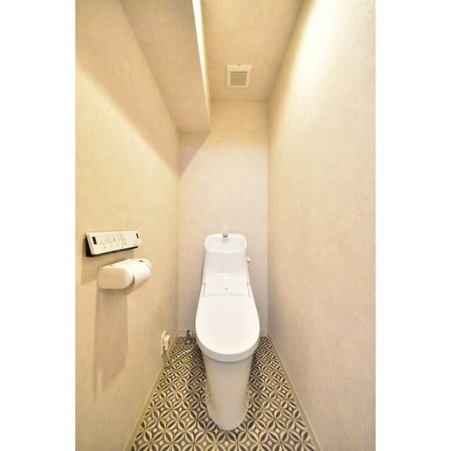 Room image 14