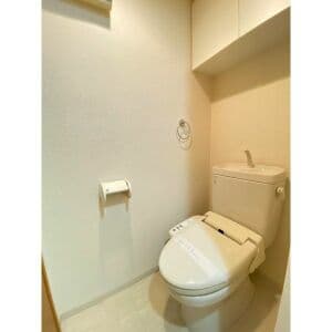 Room image 16