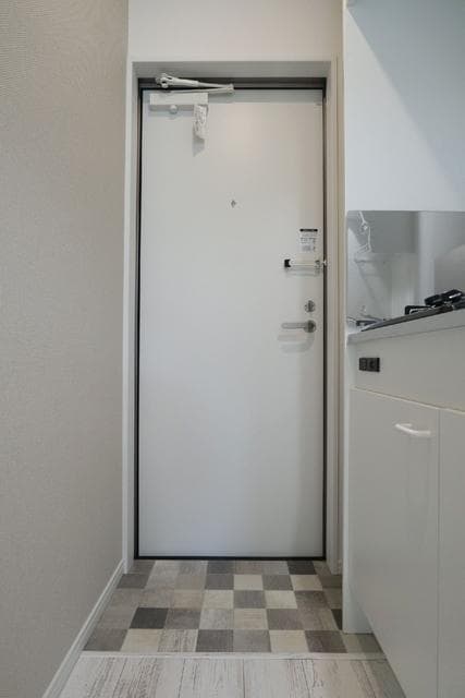 Room image 8
