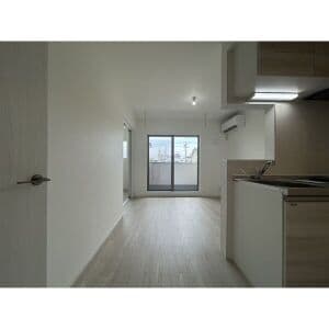 Room image 11