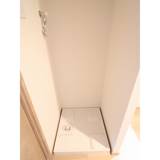 Room image 10