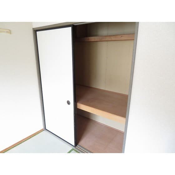 Room image 15