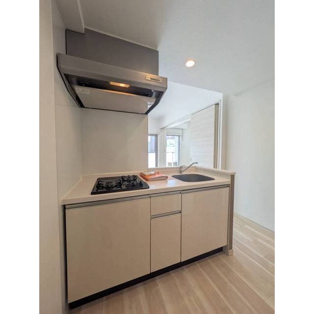 Room image 12