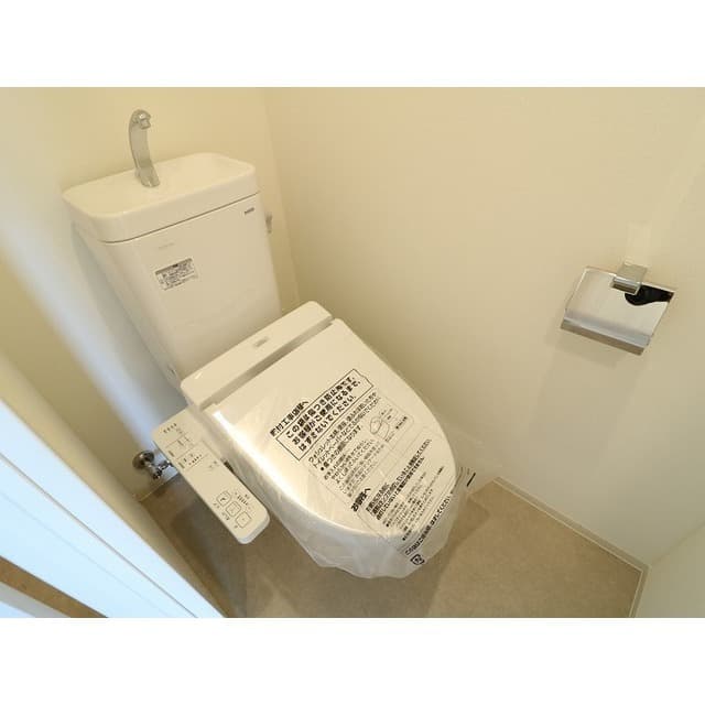 Room image 16