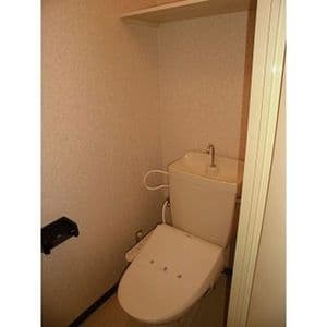 Room image 10