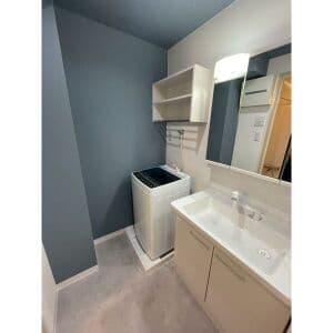 Room image 12