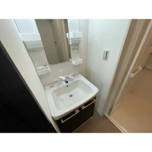 Room image 15