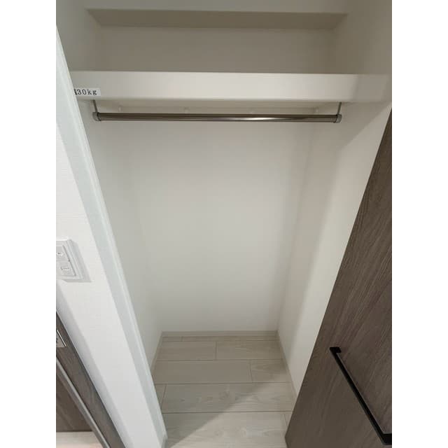 Room image 14