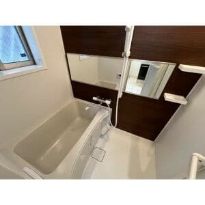 Room image 15