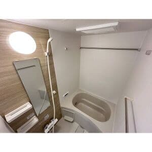 Room image 13