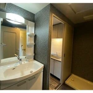 Room image 15