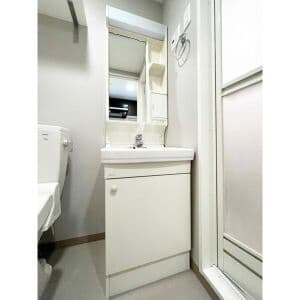 Room image 15