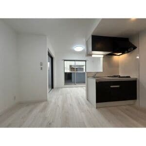 Room image 13