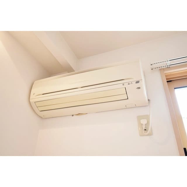 Room image 12