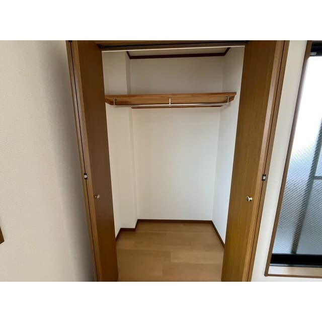 Room image 14