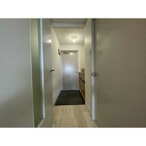 Room image 16