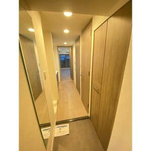 Room image 12