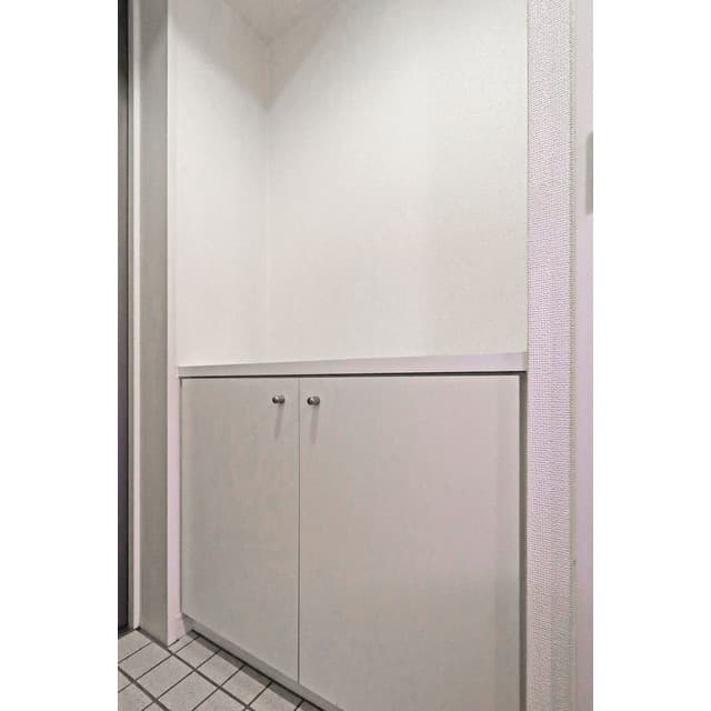 Room image 15