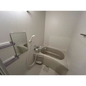 Room image 15