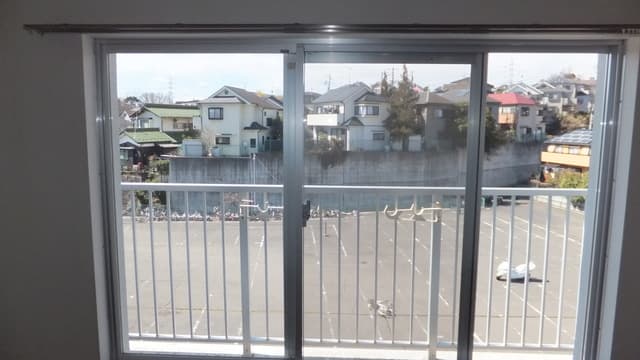 Room image 15