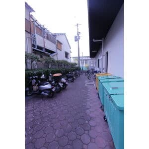 Room image 10