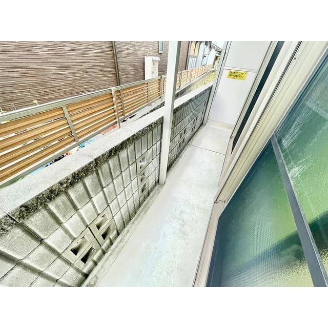 Room image 10