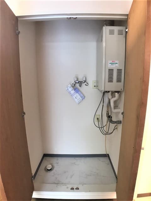 Room image 9