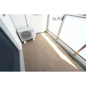 Room image 11