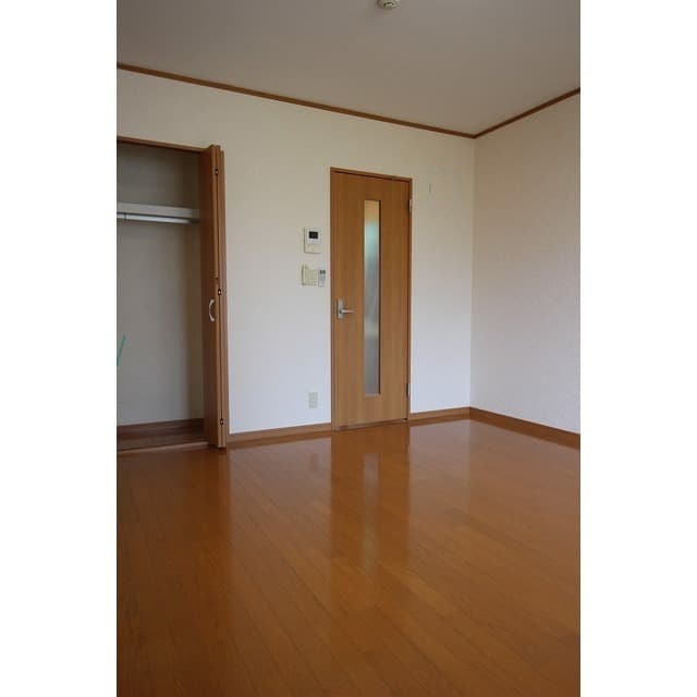 Room image 14