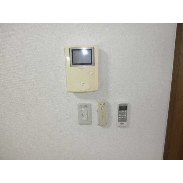 Room image 12