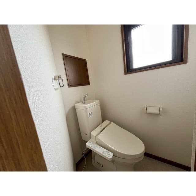 Room image 12