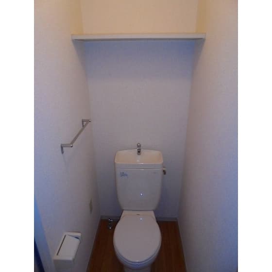 Room image 13