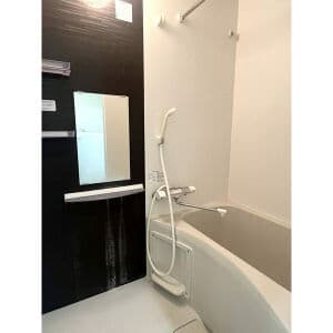 Room image 12