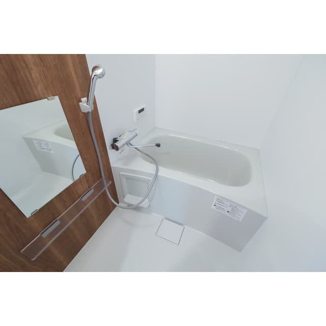 Room image 12