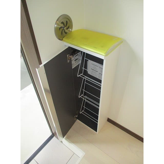 Room image 13