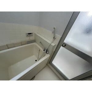 Room image 10
