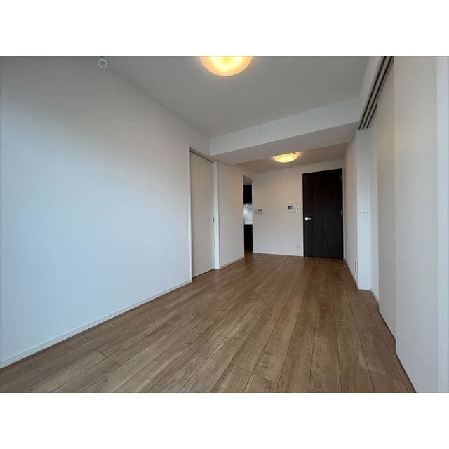 Room image 15