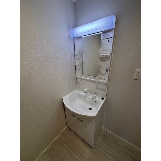 Room image 12