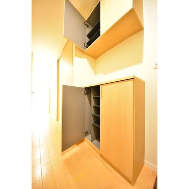 Room image 10