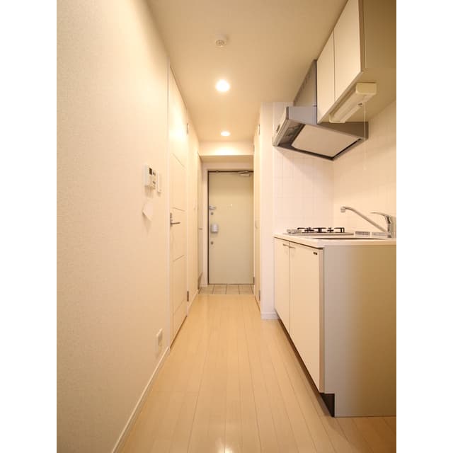 Room image 16